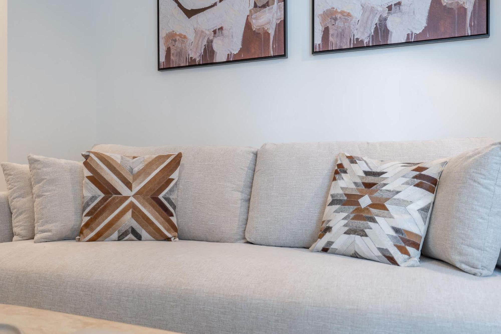 Incredible 1 Bedroom That Sleeps 2 In Sobha Creek Vistas * Dubai