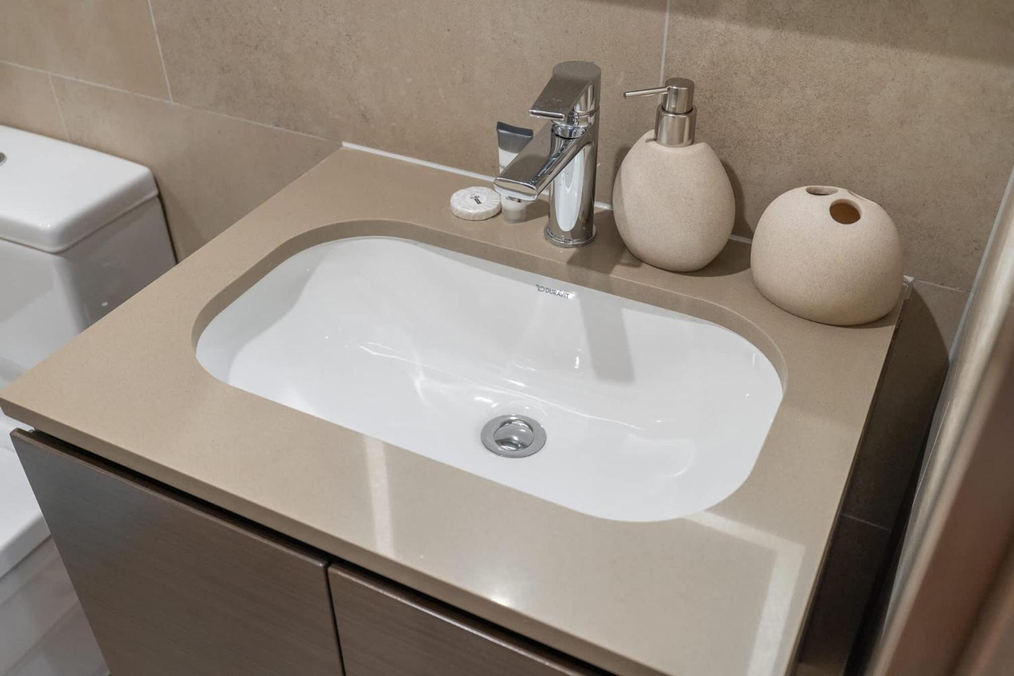 Incredible 1 Bedroom That Sleeps 2 In Sobha Creek Vistas * Dubai